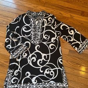 White and black Style & co. Tunic top.